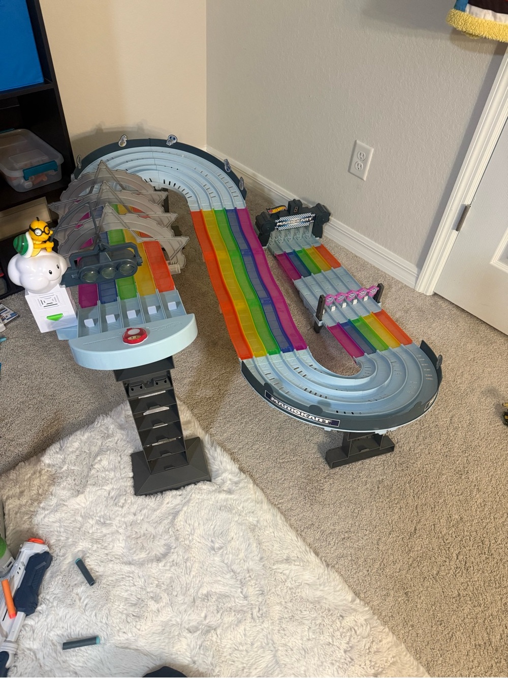 Mario Kart Rainbow Road Playset — Multicolor Kids Toy WITH 5 ADDITIONAL KARTS! - Picture 5 of 8